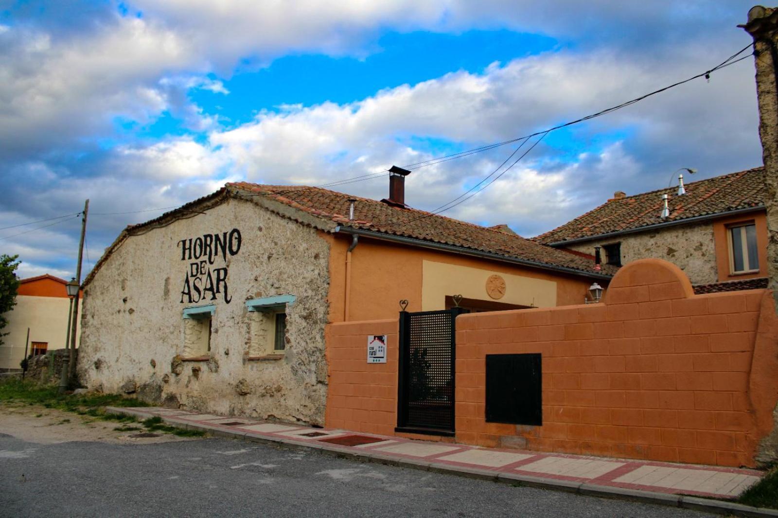 Casa Rural El Horno De La Aldegueela Torrecaballeros Ngoại thất bức ảnh